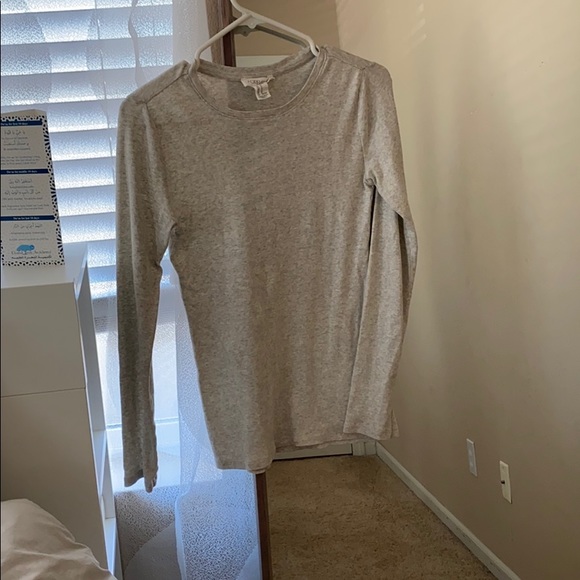 Forever 21, gray long sleeve - Picture 1 of 2